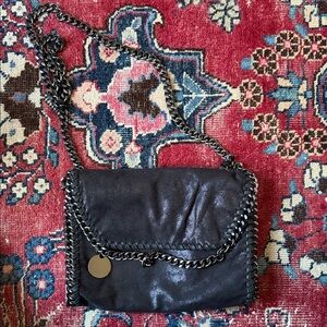 Black Chain Shoulder Bag